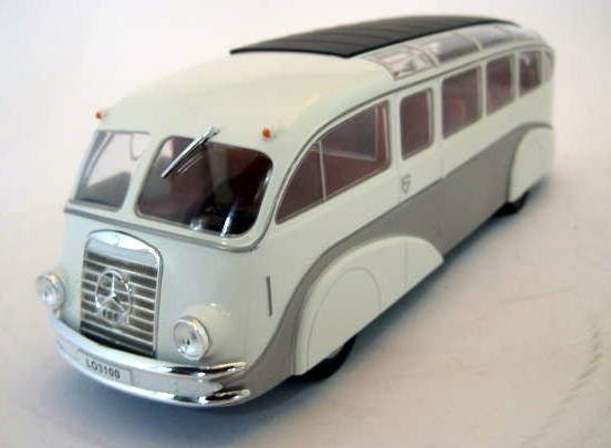 IXO - 1:43 - Mercedes-Benz LO 3100 Streamliner 1935 Grey/White - Limited Edition - Mint Boxed - Fabrik ausverkauft