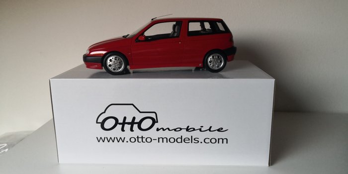 Otto Mobile - 1:18 - Alfa Romeo 145 Quadrifoglio Red - OT361