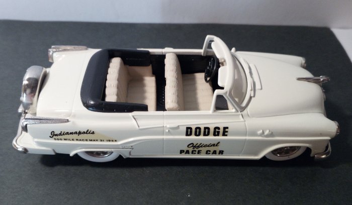 Brooklin - 1:43 - Dodge 1954-Pontiac Bonneville 1958-Ford Mustang 1964 - Indy 500 Pace-auto's