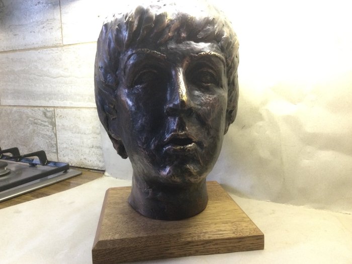 Beatles - Sculpture of Sir Paul McCartney Head [ Resin with bronze finish] - Kunstwerk / schilderij - 2021/2021