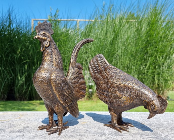Figurine - A rooster and chicken - Bronze