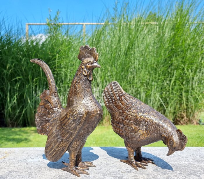 Image 2 of Rooster and Chicken - Patinated bronze - recent