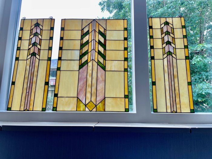 Drie Art Deco style stained glass with Tiffany style (3) - Glas-in-lood