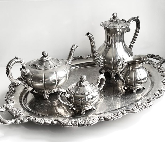Vroeg 20e eeuws enorm Engels koffie-theeservies. Tijdperk George V (1910-1936) gewicht 11Kg (5) - Verzilverd - 1890-1919