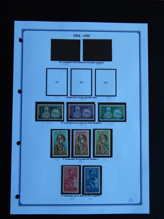 Vatican City 1955/1990 - Collection with stamps of common use, blocks, airmail + folder 1984