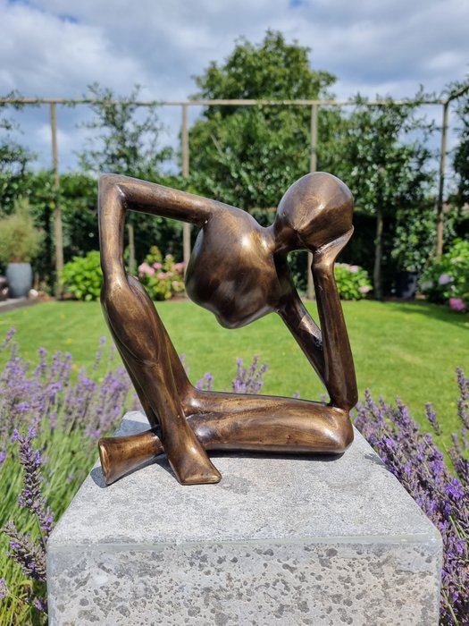 Figurine - Dreaming man - Bronze patiné