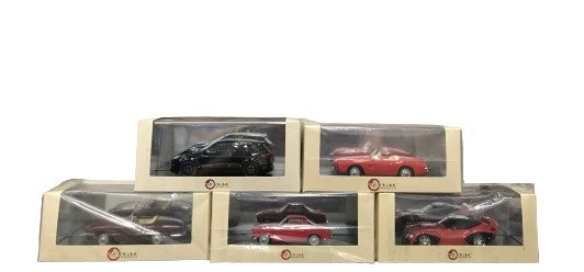 Esval Models - 1:43 - Porsche Cayenne 2  / Cisitalia  DF 85 / Pegaso Z 102 / Devon GTX / Pegaso Z 102 - 5 modellen
