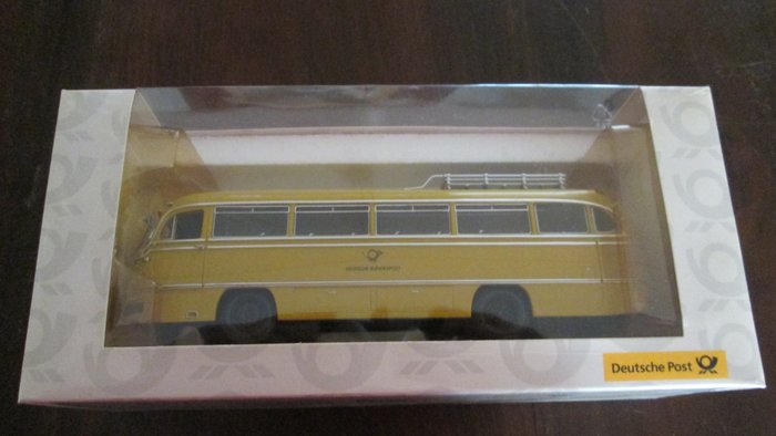 MiniChamps - 1:43 - Mercedes Benz Bus O 321 H KRAFTPOSTBUS