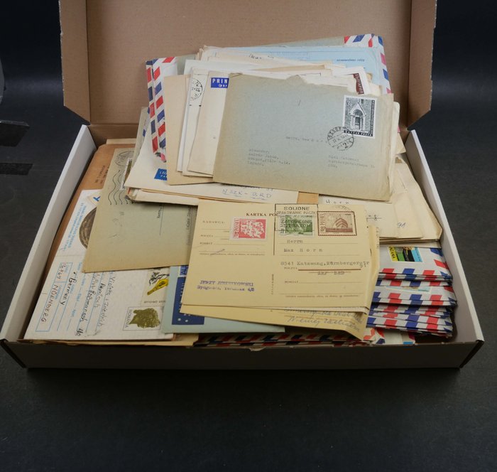 Monde - Huge cover and postal history lot. Many airmails