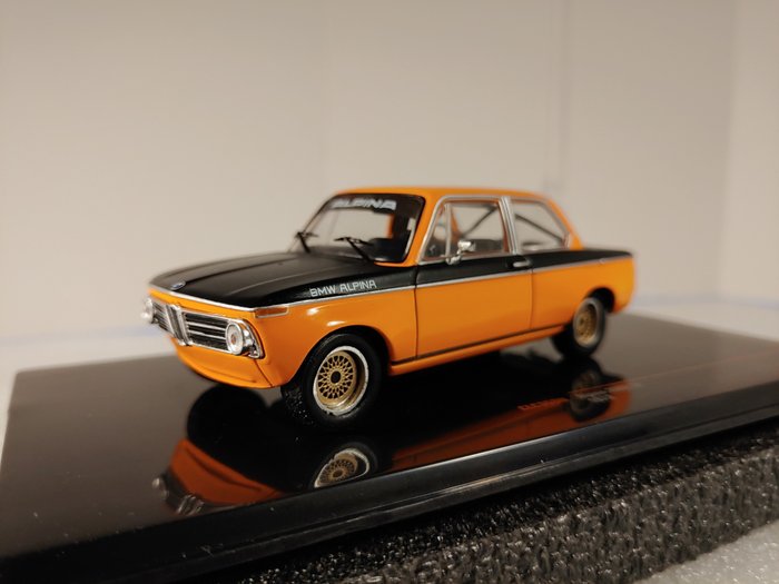 IXO - 1:43 - BMW Alpina 2002 tii 1972 orange - mat black