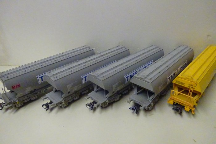Märklin H0 - 46327 - Freight wagon set - 5 Carriages - SNCB NMBS