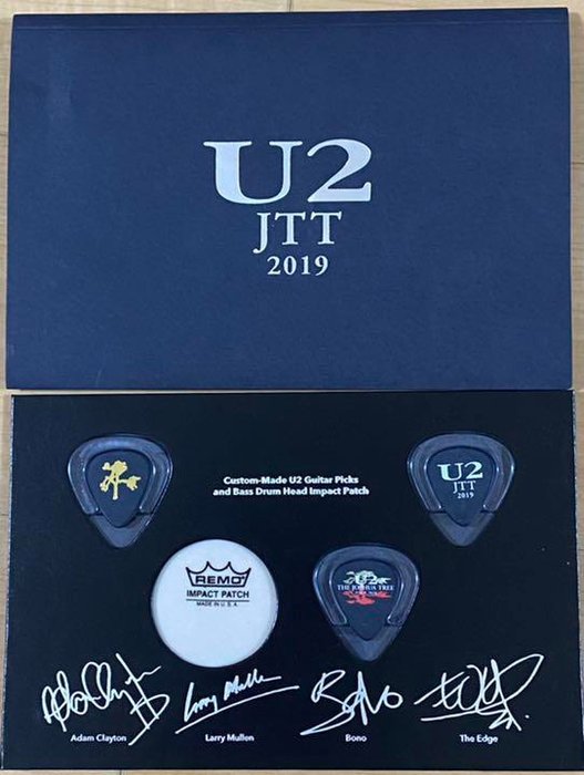 U2 - No Line on the Horizon + JJT 2019 Guitar Picks & Drum Head -japanese release - Multiple titles - CD Box set, Official merchandise memorabilia item - 2009/2009