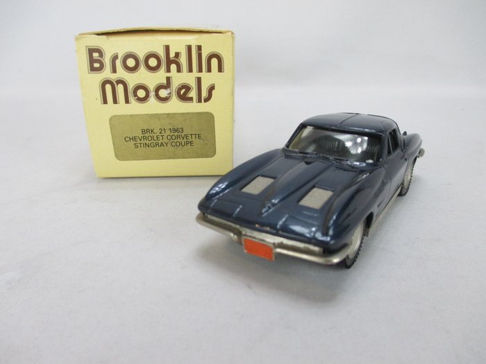 Brooklin - 1:43 - BRK 21 - 1963 Chevrolet Corvette Stingray coupé in nieuwstaat en ovp