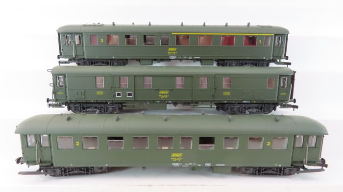 Roco H0 - 44566/44567/44568 - Passenger carriage - 3 express train carriages 1st/2nd, 2nd class and luggage - SNCF
