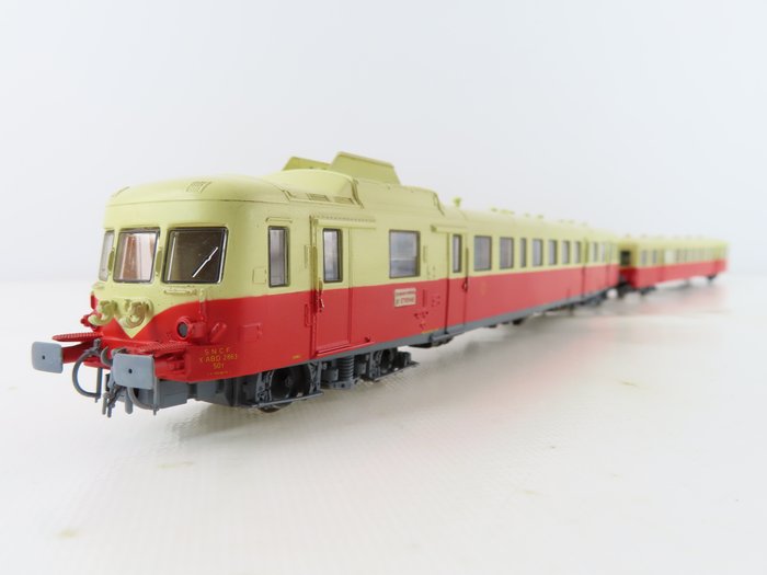 Roco H0 - 43490/44628 - Railcar - X2800 with trailer - SNCF