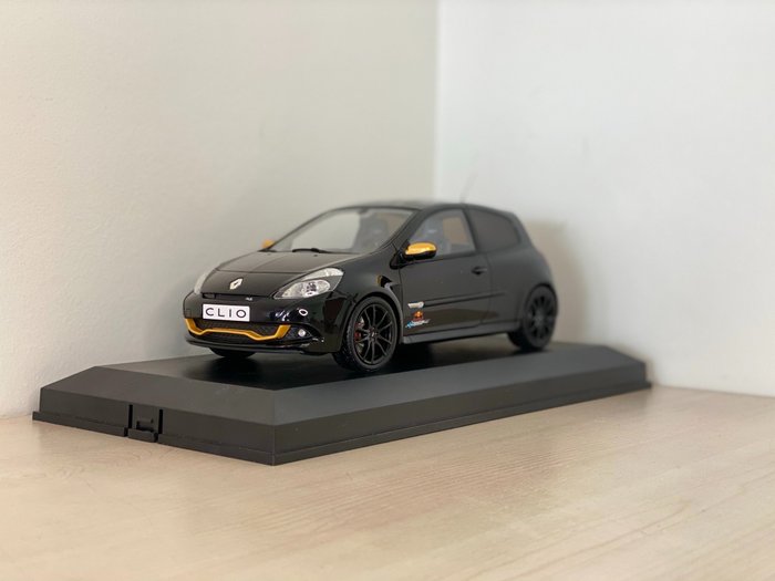 Otto Mobile - 1:18 - Renault Clio 3 RS Trophy
