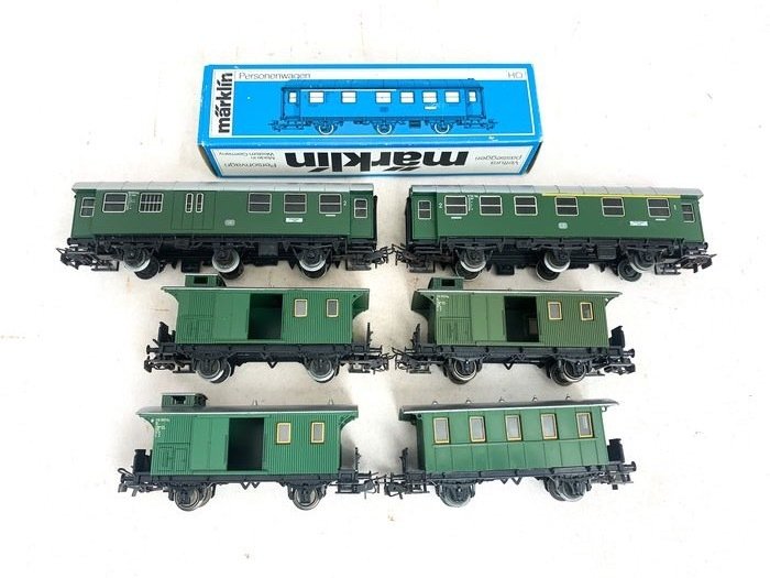 Märklin H0 - 4038/4039/4067/4080 - Freight carriage - 6 different freight cars - DB