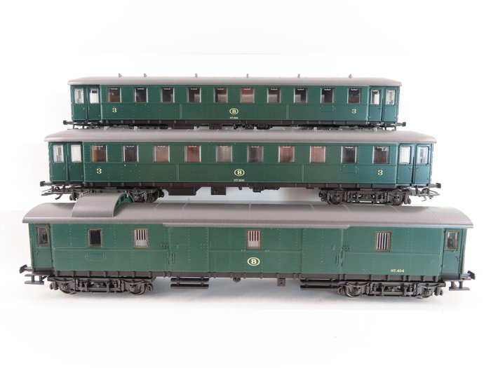 Märklin H0 - 4394 - Passenger carriage set - Three carriages 3rd class and baggage carriage - SNCB NMBS