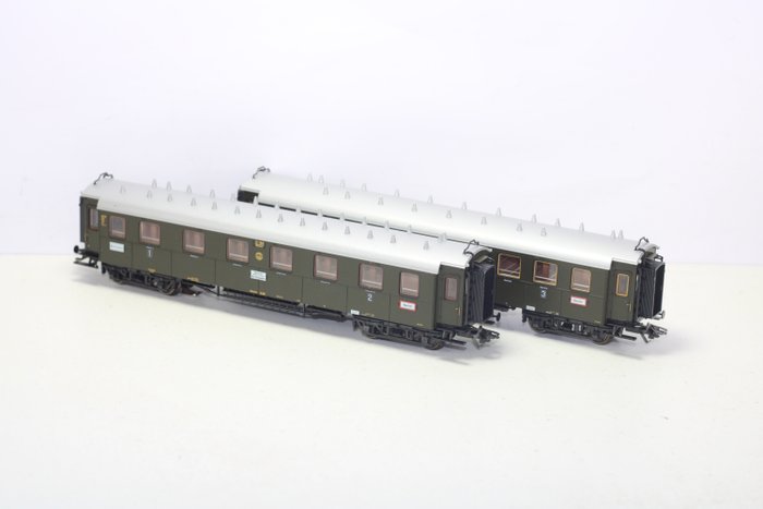 Märklin H0 - 4261 - Passenger carriage set - 2-piece express train passenger car set with lighting - DRG