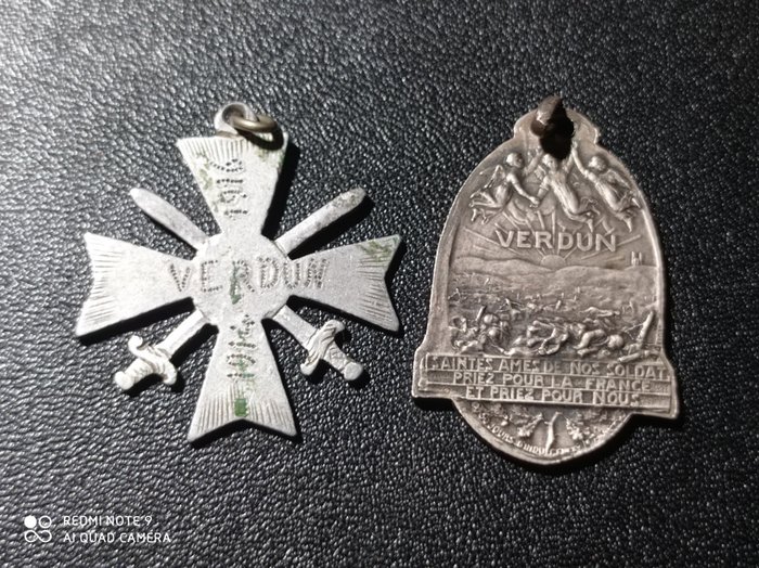 Francia - Esercito/fanteria - Lotto piccolo di decorazioni Guerra di Verdun 1914 1918 (S3 / Ja) - 1916