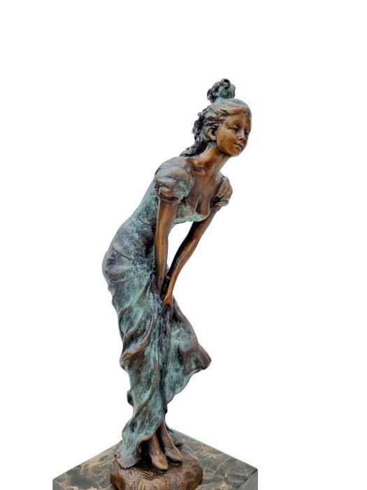 Figurine - Gracefull lady - Bronze, Marbre