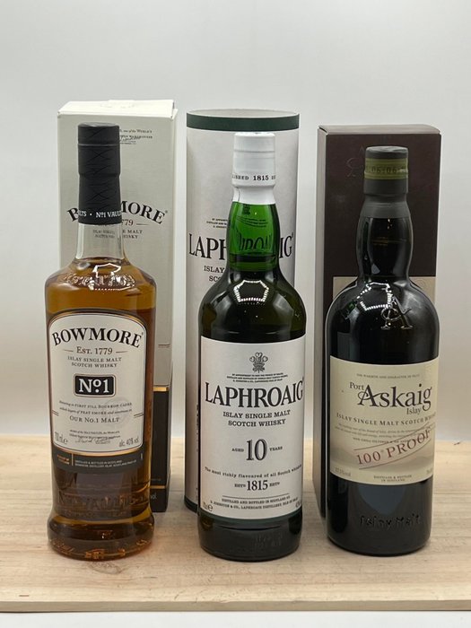 Bowmore No 1 + Laphroaig 10 years old + Port Askaig 100 Proof - 70cl - 3 bouteilles