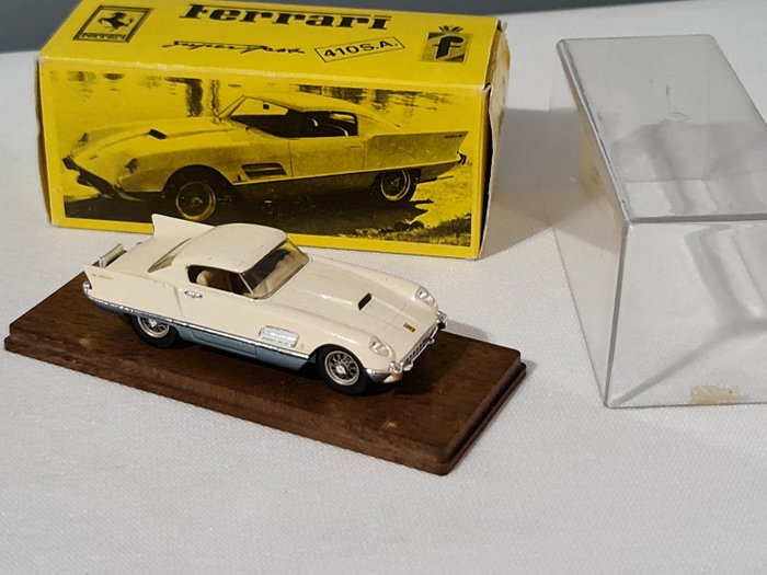 idea 3 - 1:43 - Vintage 1983 Ferrari 410 SA Superfast - Rare color variant - in original box