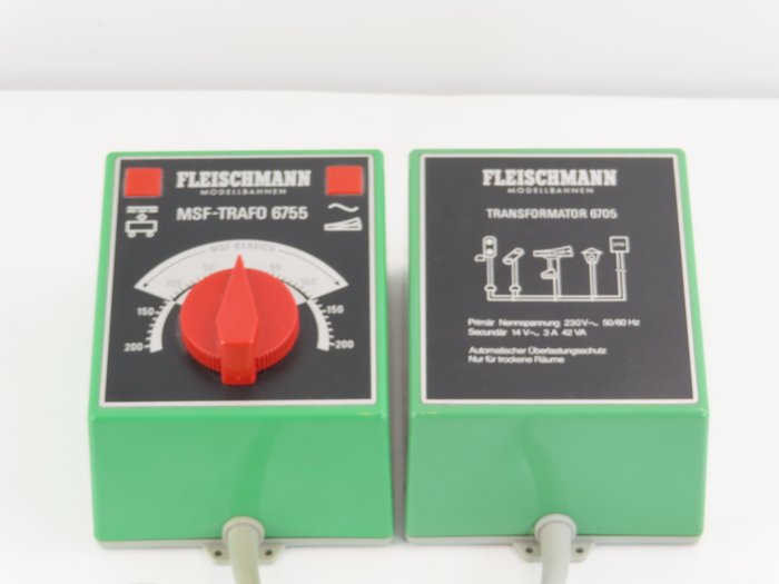Fleischmann H0 - 6705/6755 - Toebehoren - 2 Transformatoren - "MSF" Regeltransformator en 42A trafo