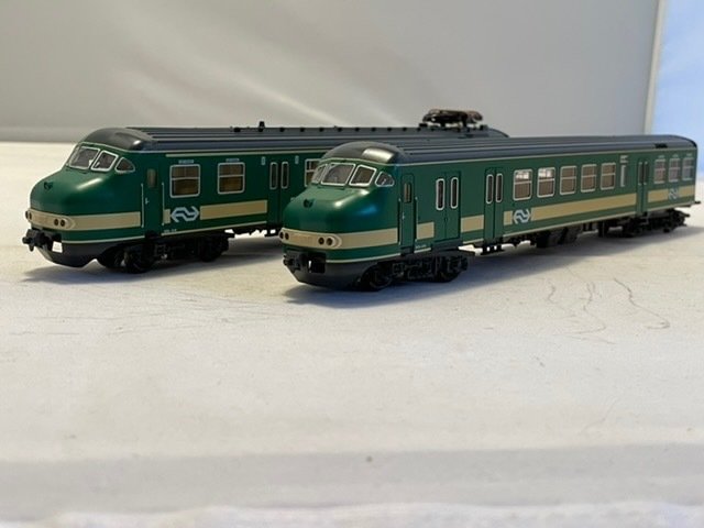 Fleischmann H0 - 90 4472 - Treinstel - 2-delig elektrisch treinstel Plan V groen met NS vignet - (7520) - NS