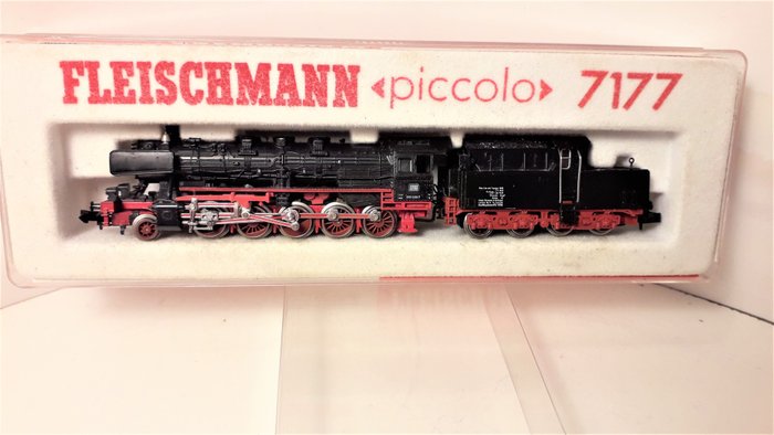 Fleischmann N - Steam locomotive with tender - BR 050 with cabin tender, bell armature motor, digital - DB