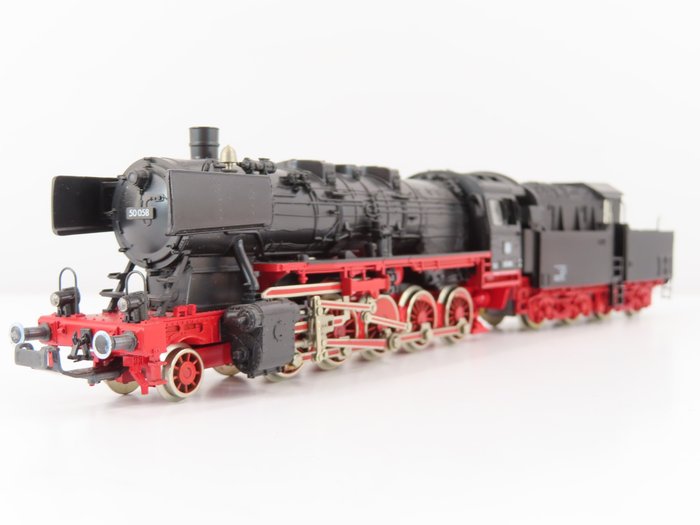 Fleischmann H0 - 4175 - Steam locomotive - BR 50 with cabin tender - DB