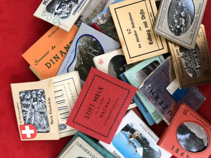 Belgique, France, Italie, Suisse - Ville et paysages - chemises avec mini cartes postales (130) - 1950
