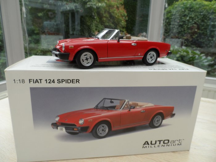 Autoart - 1:18 - Fiat 124 Spider red n° 72612 - 1966 - Very Rare - Millennium Edition