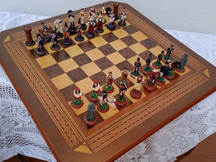 Galería del coleccionista - Set di scacchi (1) - Piombo, stagno, legno