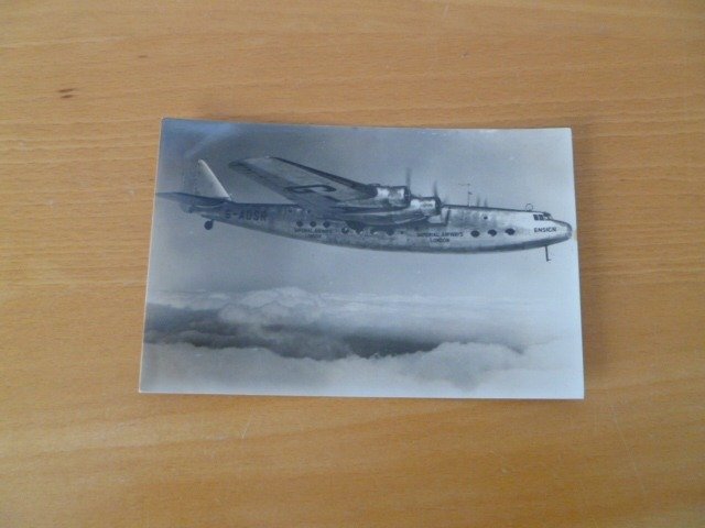 Europa/Wereld - Vliegtuigen - Luchtvaart. - Ansichtkaarten (Collectie van 67) - 1941-1965