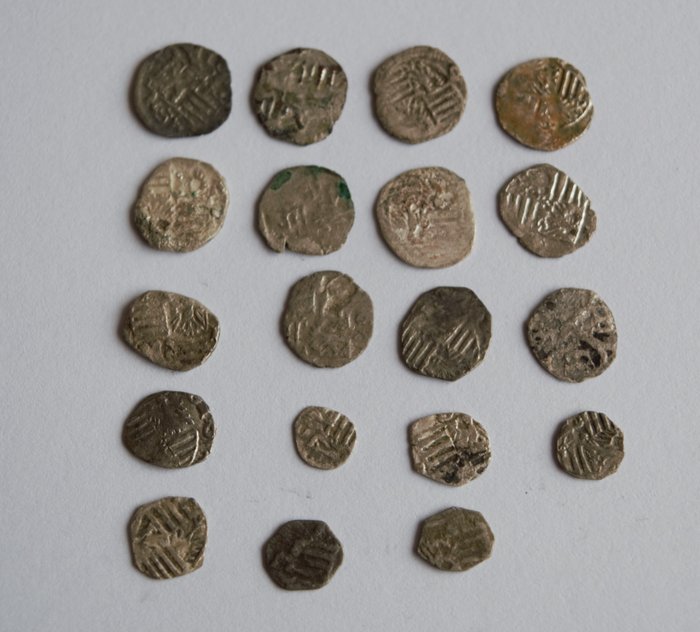 Hongarije. Sigismund von Luxemburg. 1387-1437 Parvus (19 Coins pieces).