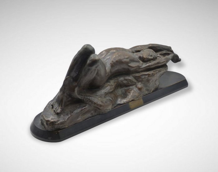 Valmore Gemignani (1878 – 1956) - Sculpture, "Il fremitol" - larghezza 75 cm - 27 cm - Bronze