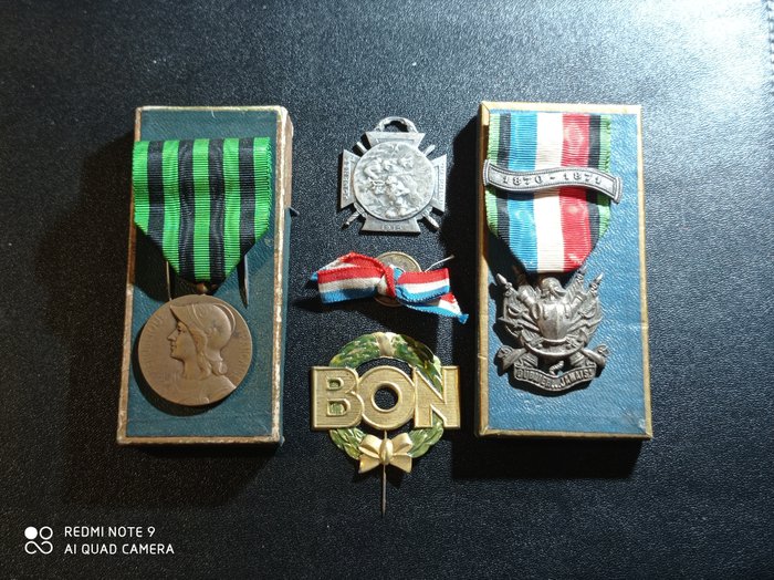 Francia - Ejército/Infantería - Lote de 2 medallas militares + 1870 condecoraciones Elite (TIR6) - 1910