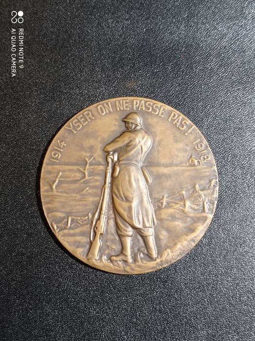 Bélgica - Ejército/Infantería - Hermosa medalla Yser en Ne Passe Pas guerre 14/18 (9.4 / Ja) - 1918