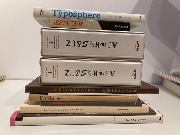 S.H. de Roos e.a. - Collectie letterproeven en boeken over drukletters en typografie - 1951/1991