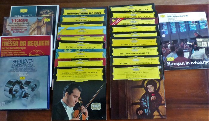 Herbert von Karajan - 25 records of Classical Music conducted by Herbert von Karajan with the Berliner Philharmoniker. - Multiple titles - LP Box set, LP's - Various pressings (see description) - 1966/1976