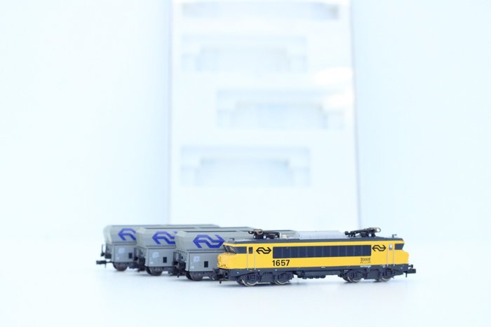 Fleischmann N - Train set - with DCC E-Loc Series 1600 and 3 self-unloaders false 'Limestone' - NS