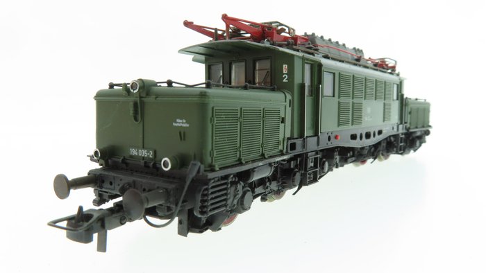 Roco H0 - 04168A - Electric locomotive - BR 194 "Crocodile" - DB