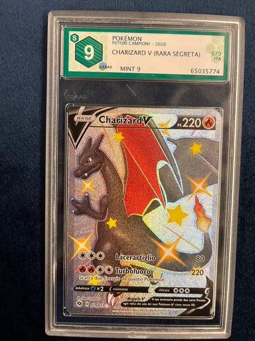 The Pokémon Company - Pokémon - Graded Card Charizard V graad 9