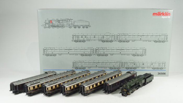 Märklin H0 - 26506 - Train set - "Express train for the Nibelungen" Rheingold with BR 18.4 - DRG