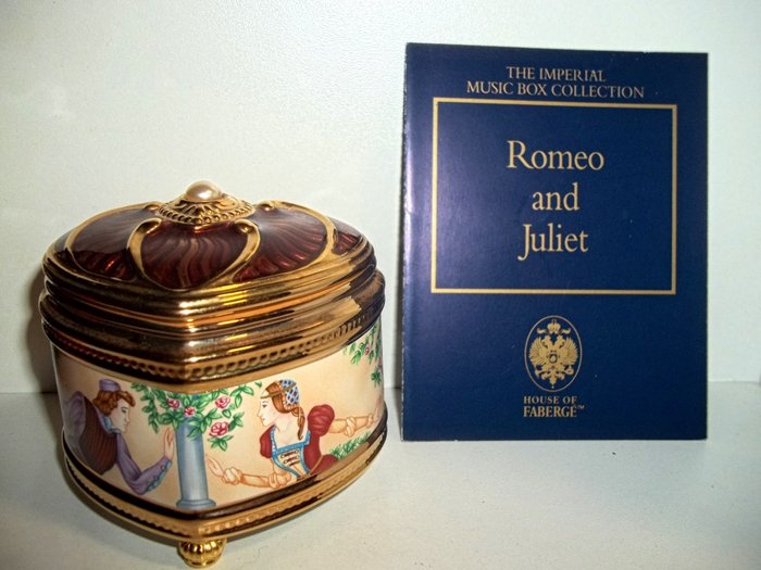 House of Fabergé - "Romeo and Juliet" - Music and jewellery box - 24 Carat gold plated - 珠宝盒 - 底部标记 - 状况非常非常好。