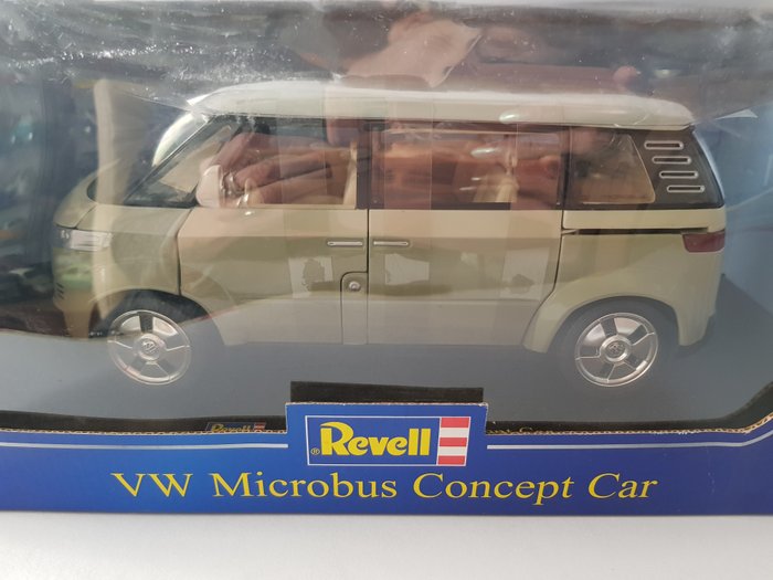 Revell - 1:18 - Volkswagen micro bus