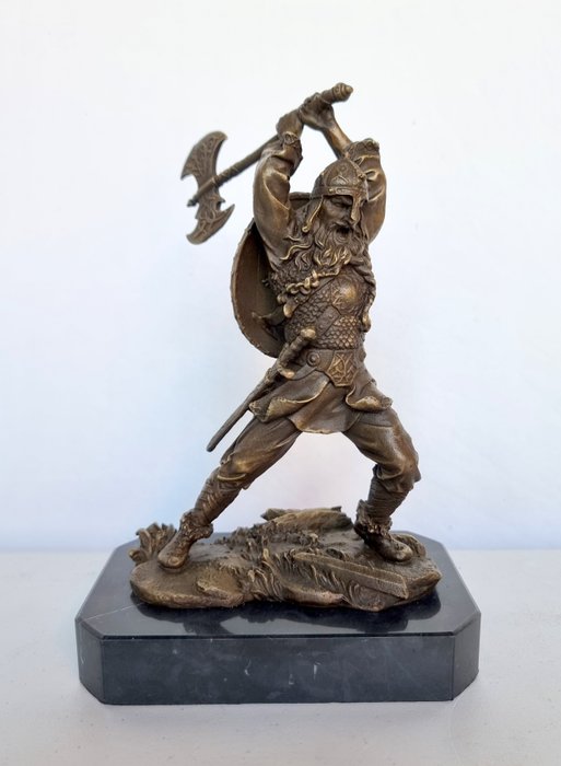 Figurine - A viking - Bronze, Marmor