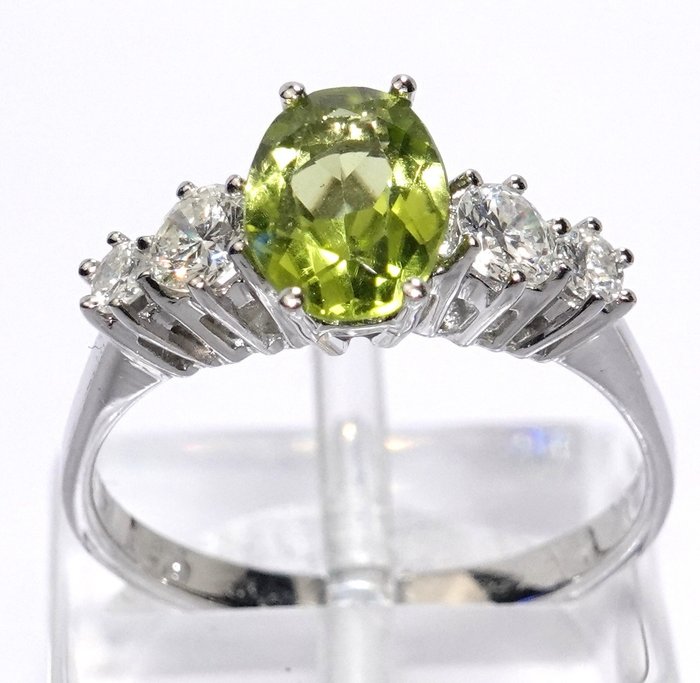 Image 3 of HANDCRAFTED - 14 kt. White gold - Ring - 1.00 ct Peridot - Diamonds