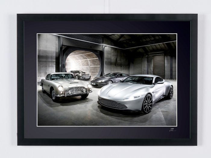 James Bond 007 - History of James Bond Aston Martin Cars - Photography, Luxury Wooden Framed 70X50 cm - Limited Edition  Nr 08 of 20 - Serial ID 17618 - Original Certificate (COA), Hologram Logo Editor and QR Code